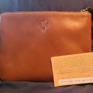 Patricia Nash pouchette